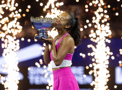 Leylah Fernandez kisses the Singapore Tennis Open 2026 trophy after winning the WTA 500 singles title.